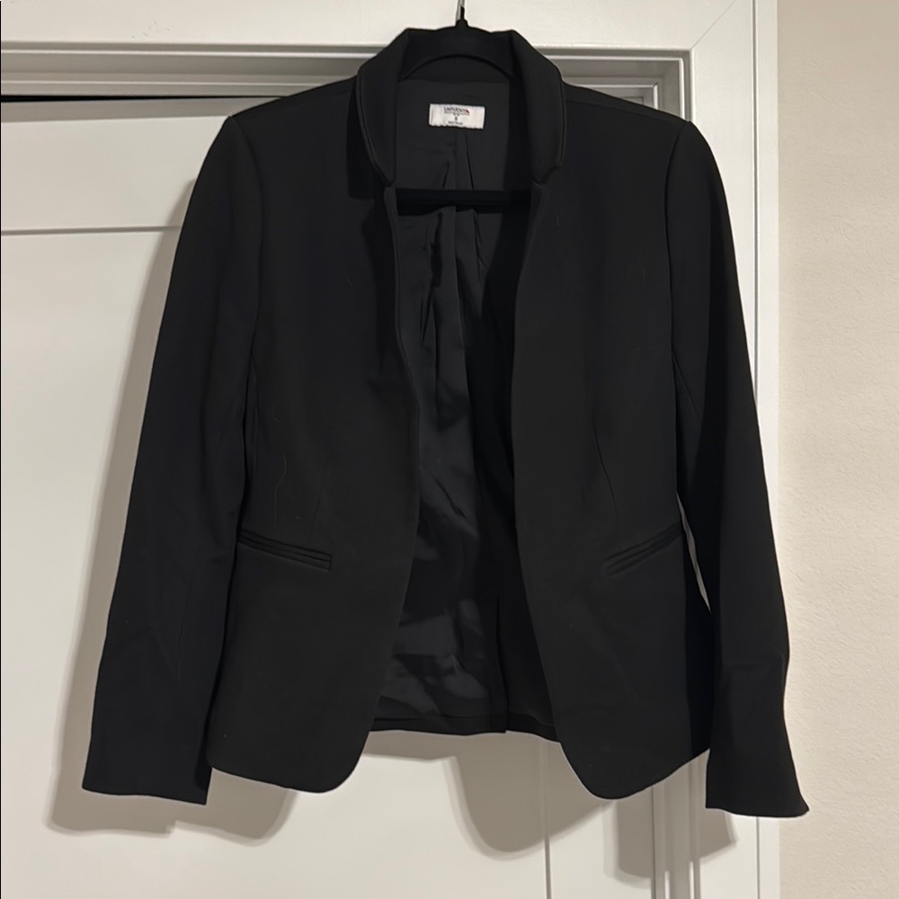 UNTUCKit Black Women's Blazer